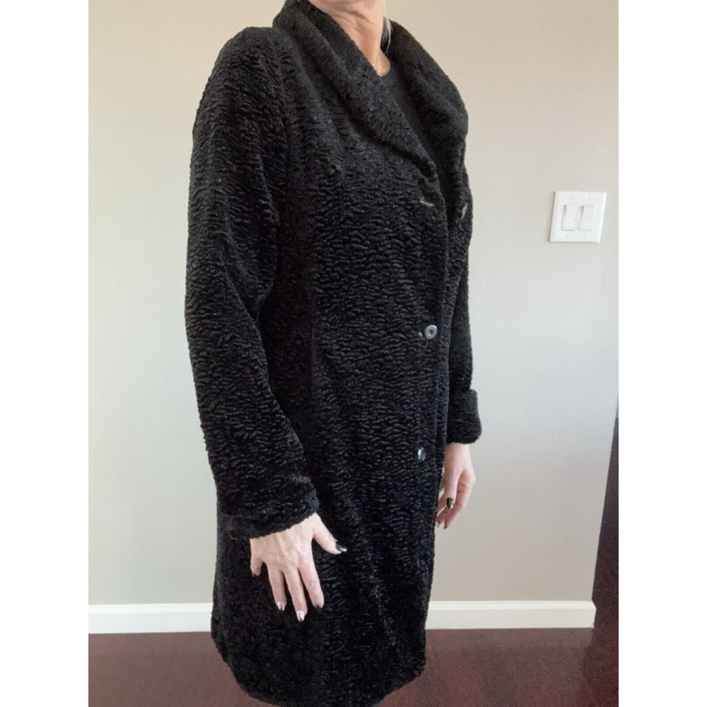 1 Madison Boulce Black Mid Length Long Sleeved 3 Button Coat